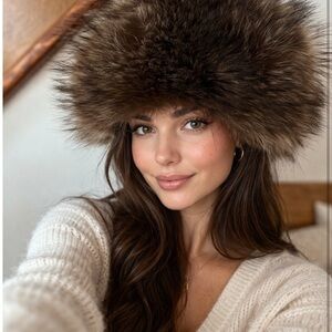 Gorgeous Vintage women’s Fur Hat❤️S